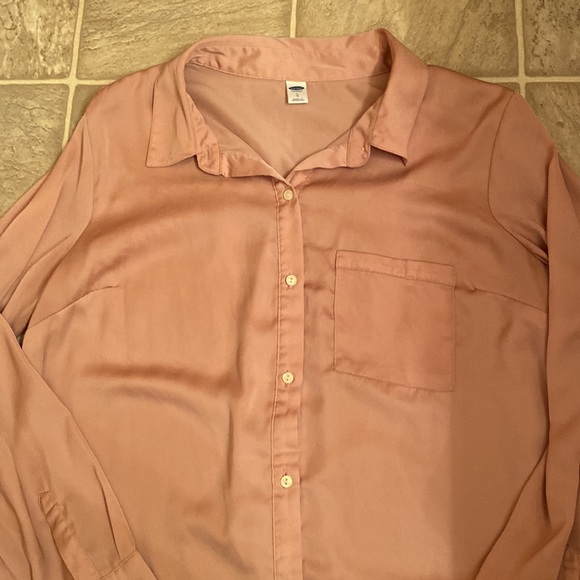 3 for $15! Old Navy Button Down Shirt - Picture 3 of 7